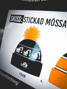 skiss på stickade mössor