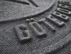 embossing på hoodie